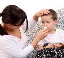 Curățirea nasul și ochii unui copil în bolile respiratorii