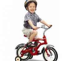 Cum să învețe copilul la o plimbare cu bicicleta? Practica și teoria „mama ta“