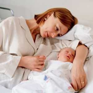 Ce face un copil imediat după naștere în spital