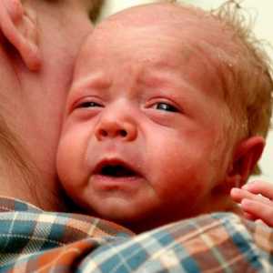 De ce un copil de la 2 săptămâni până la 11 luni de diaree?