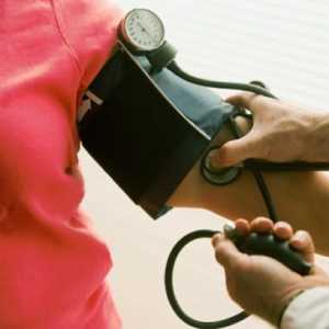 O vizită la medic pentru hipertensiune
