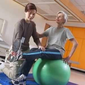 Mișcare sinergică pentru reabilitare (recuperare) după accident vascular cerebral