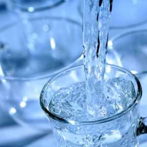 Cât de mult apa trebuie sa bei la o gastrită?