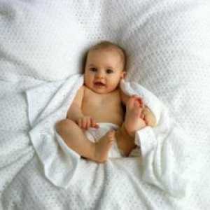 Luxație congenitală a patelei într-un copil